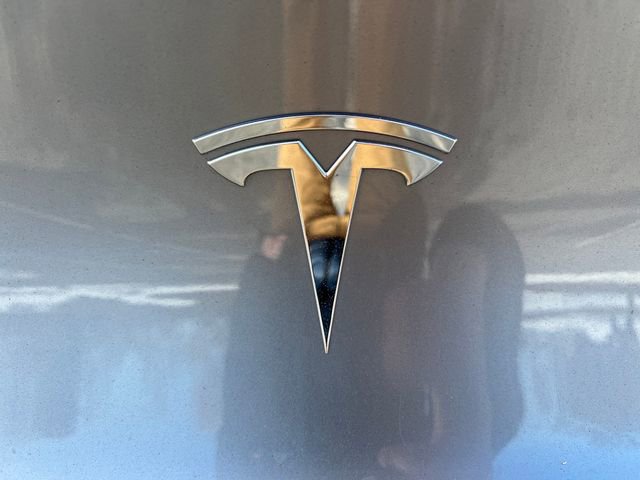 Used 2024 Tesla Model Y Performance image 39