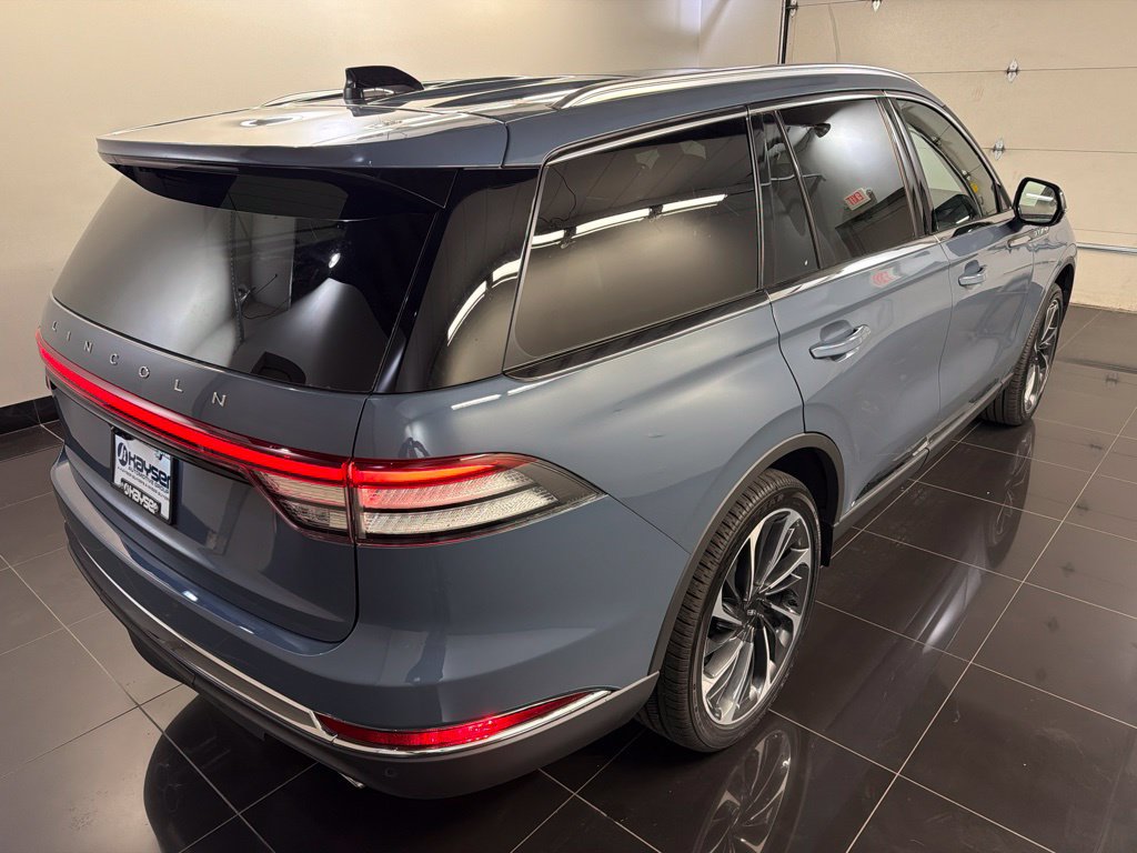 New 2027 Lincoln Aviator Reserve AWD/4WD image 6