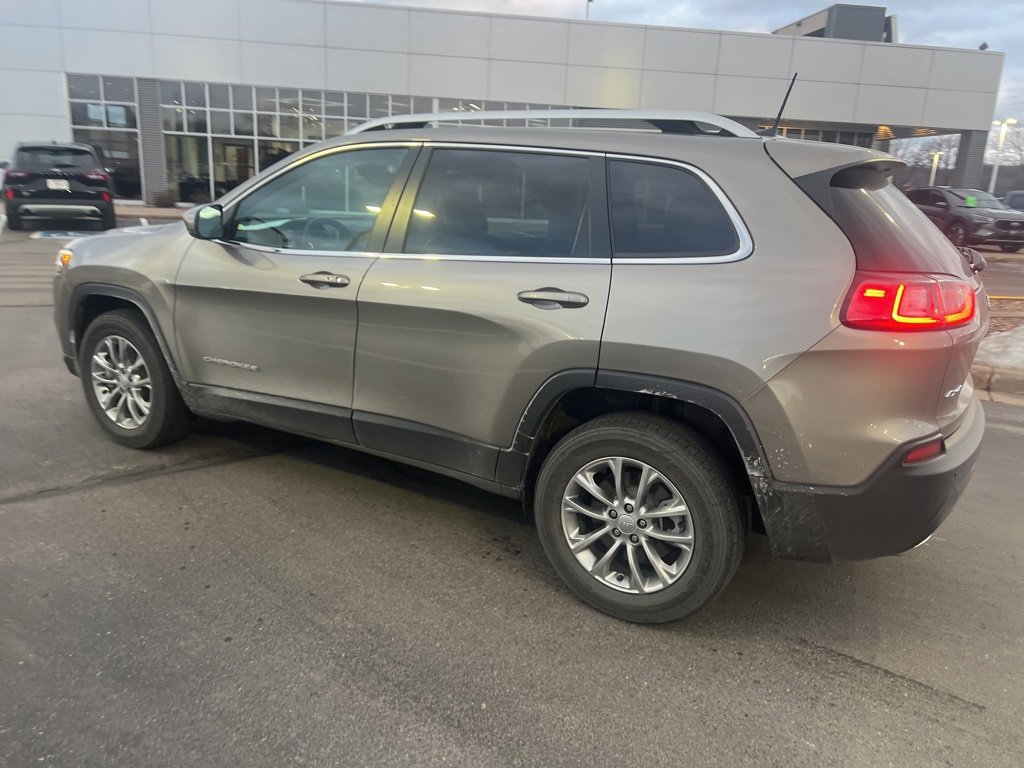 Used 2021 Jeep Cherokee Latitude Lux w/ Comfort/Convenience Group image 12