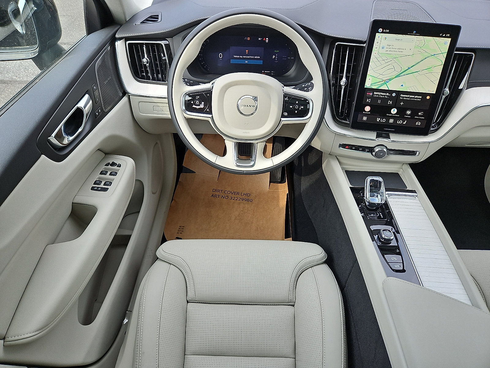 New 2026 Volvo XC60 T8 Ultra w/ Protection Package Premier AWD/4WD image 9