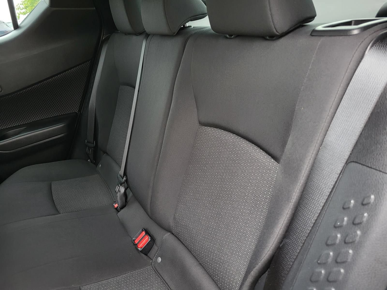 Used 2018 Toyota C-HR XLE FWD image 12