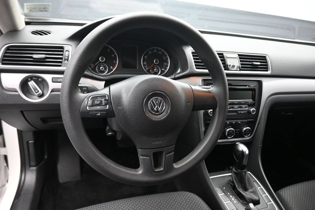 Used 2012 Volkswagen Passat 2.5 S FWD image 14