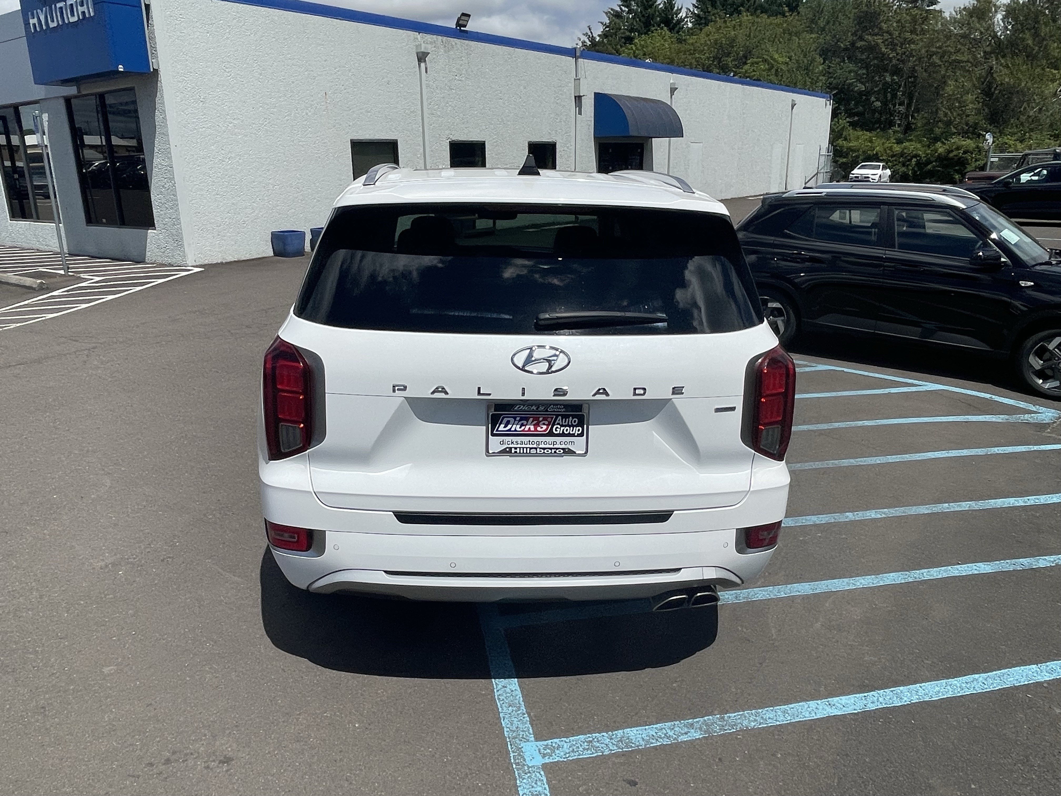 Used 2021 Hyundai Palisade Limited w/ Cargo Package AWD/4WD image 4