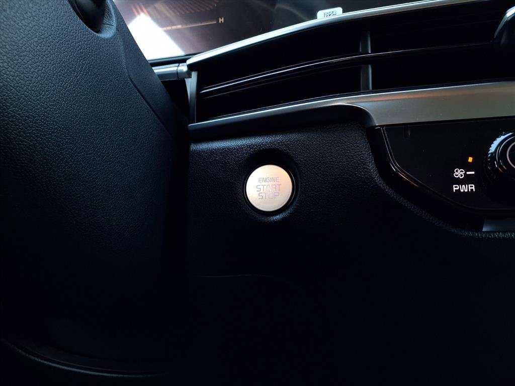 Certified 2025 Kia Sorento LX image 21