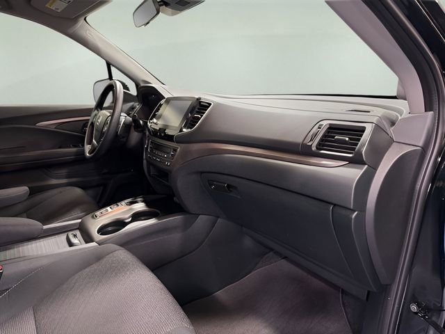 Used 2023 Honda Ridgeline Sport image 13