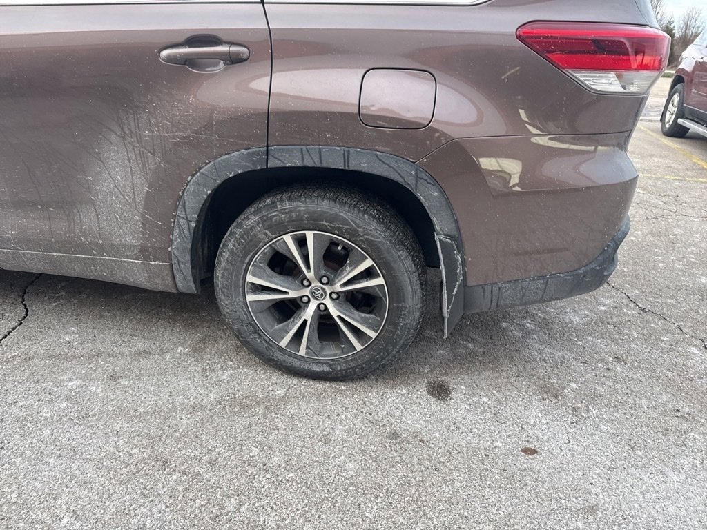Used 2018 Toyota Highlander Plus image 13