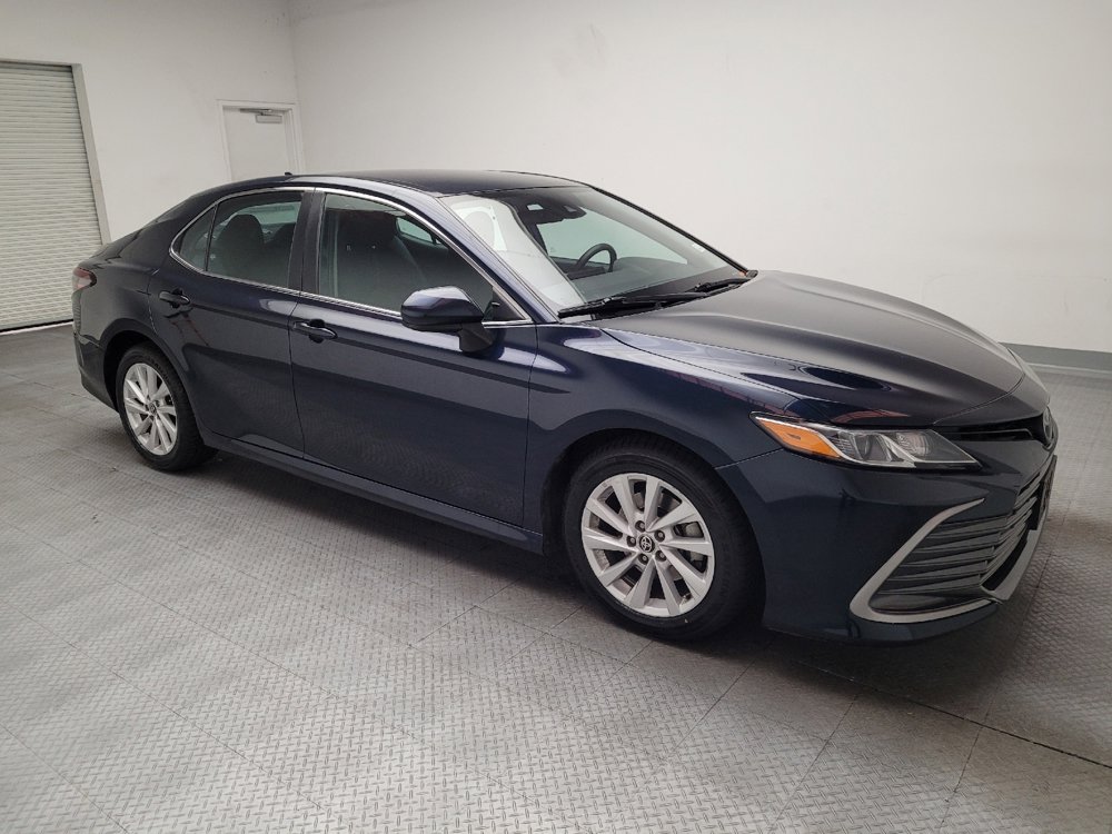 Used 2021 Toyota Camry LE FWD image 11