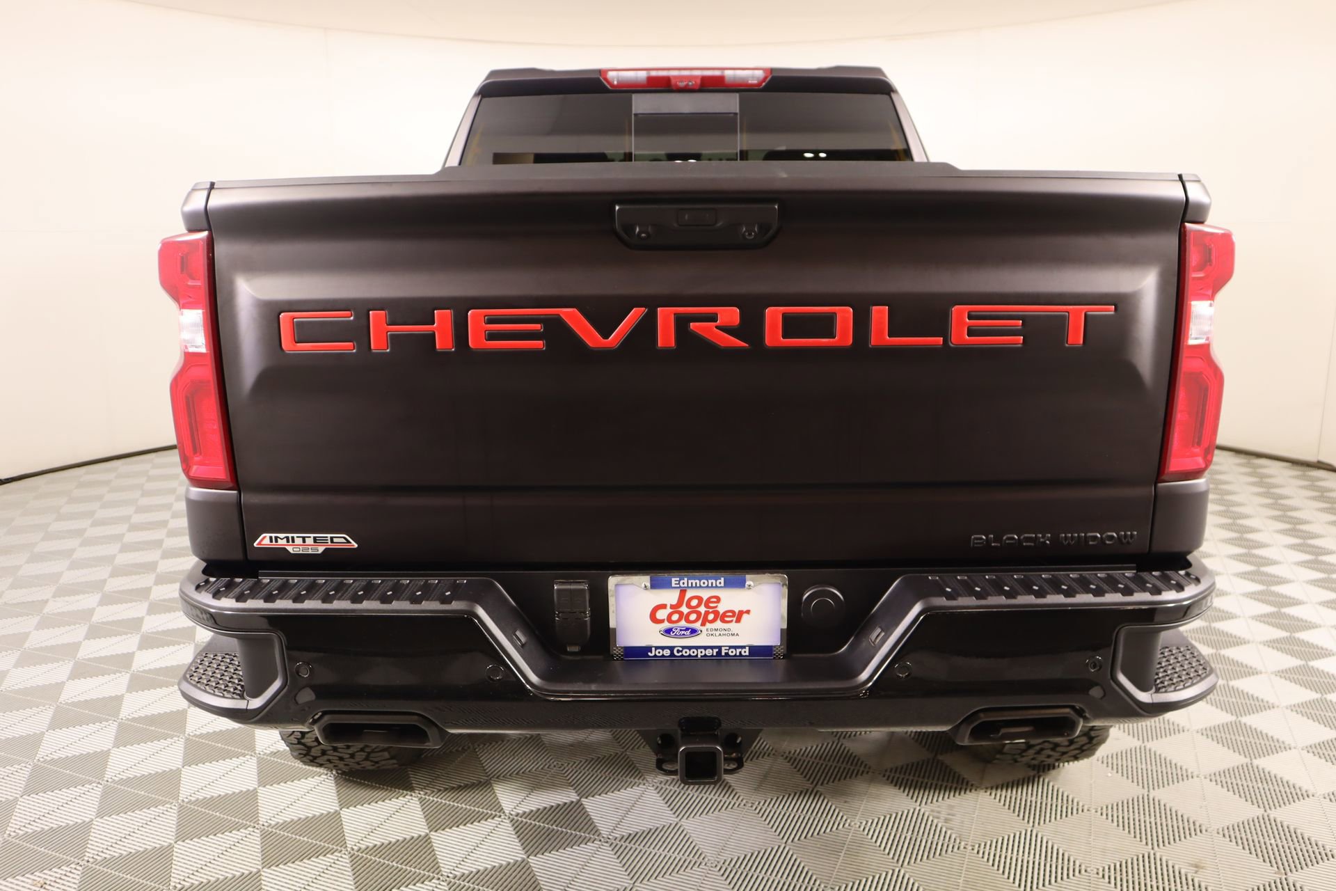Used 2025 Chevrolet Silverado 1500 LTZ image 25