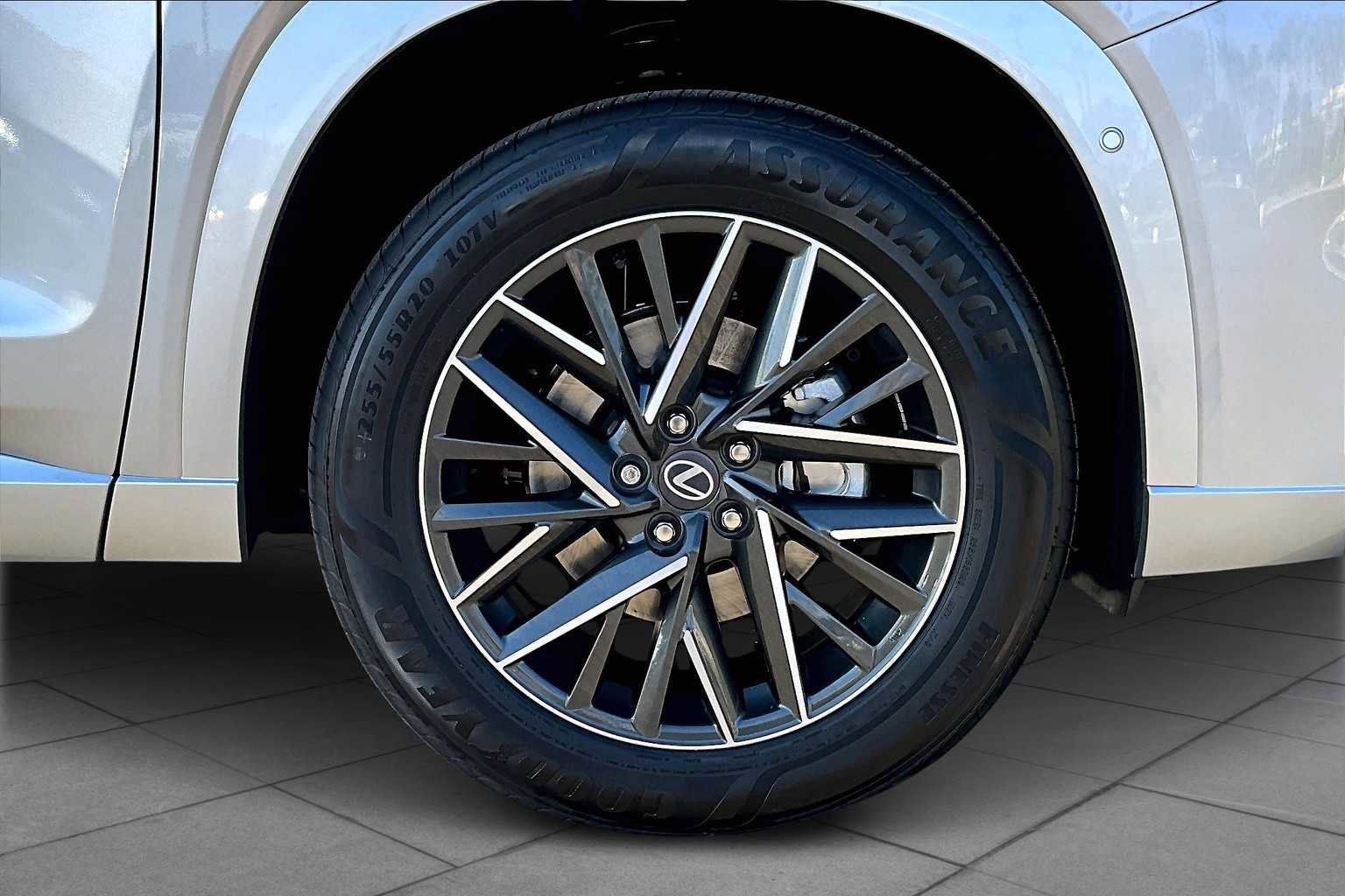 New 2026 Lexus TX 350 AWD image 9