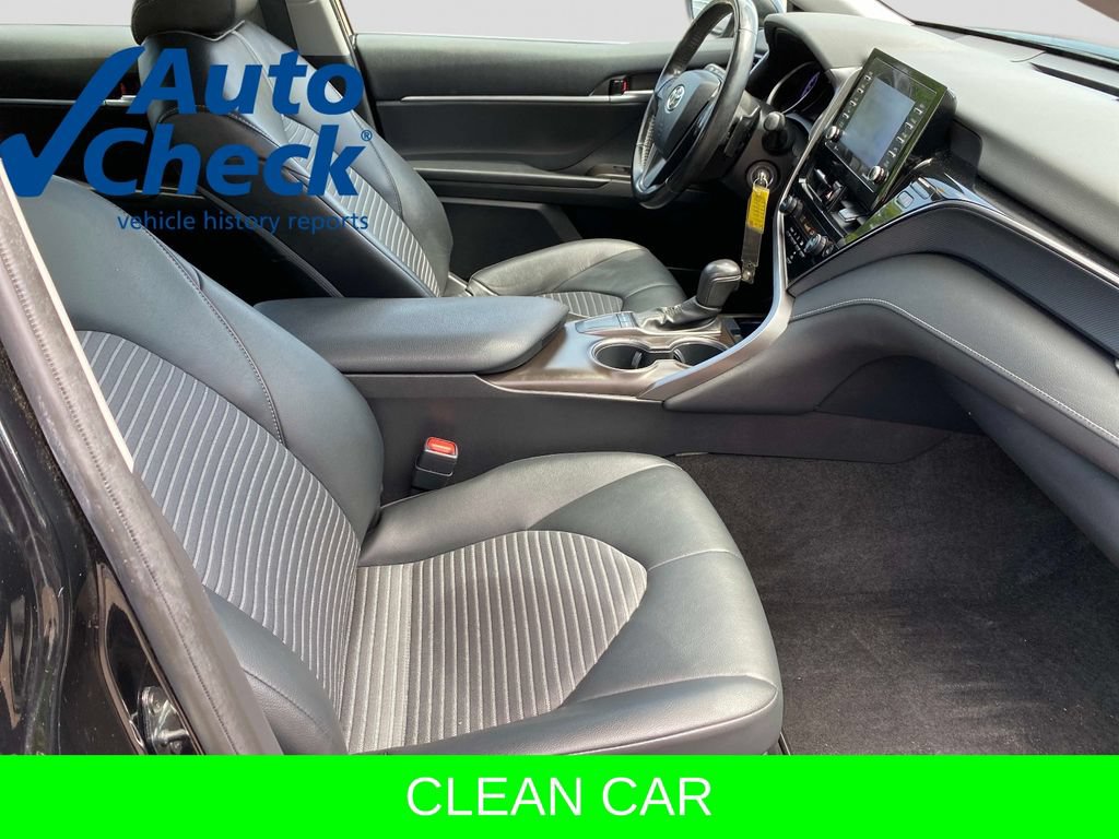 Used 2022 Toyota Camry SE FWD image 22