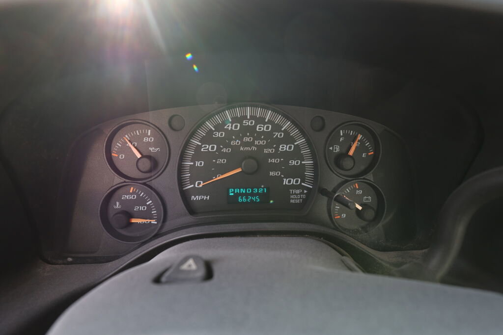 Used 2004 GMC Savana 3500 image 19