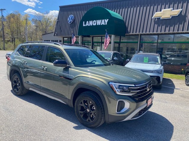 New 2026 Volkswagen Atlas Peak Edition