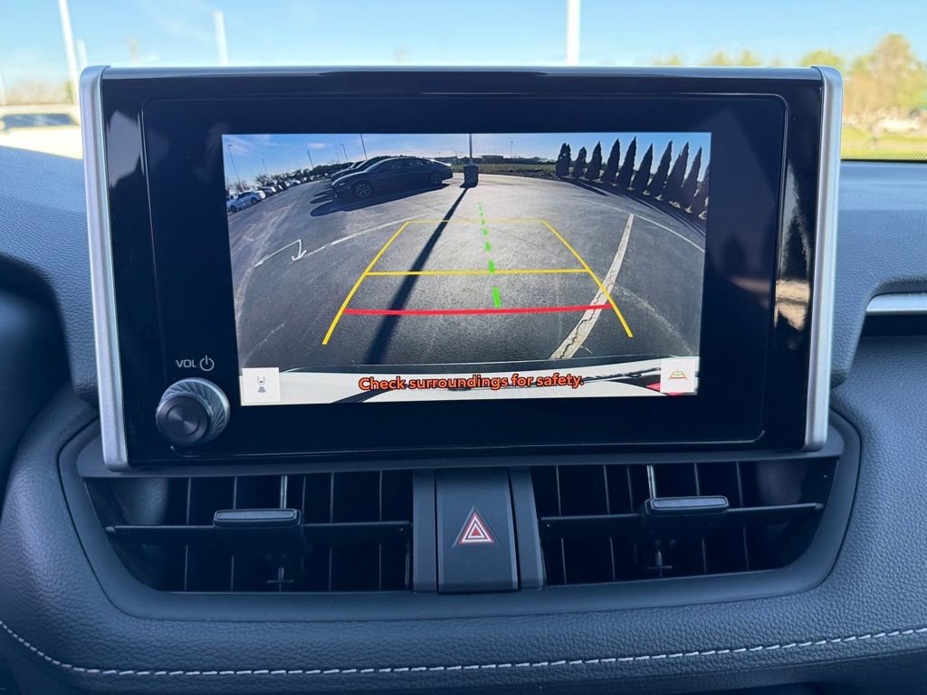 Certified 2025 Toyota RAV4 XLE AWD/4WD image 27