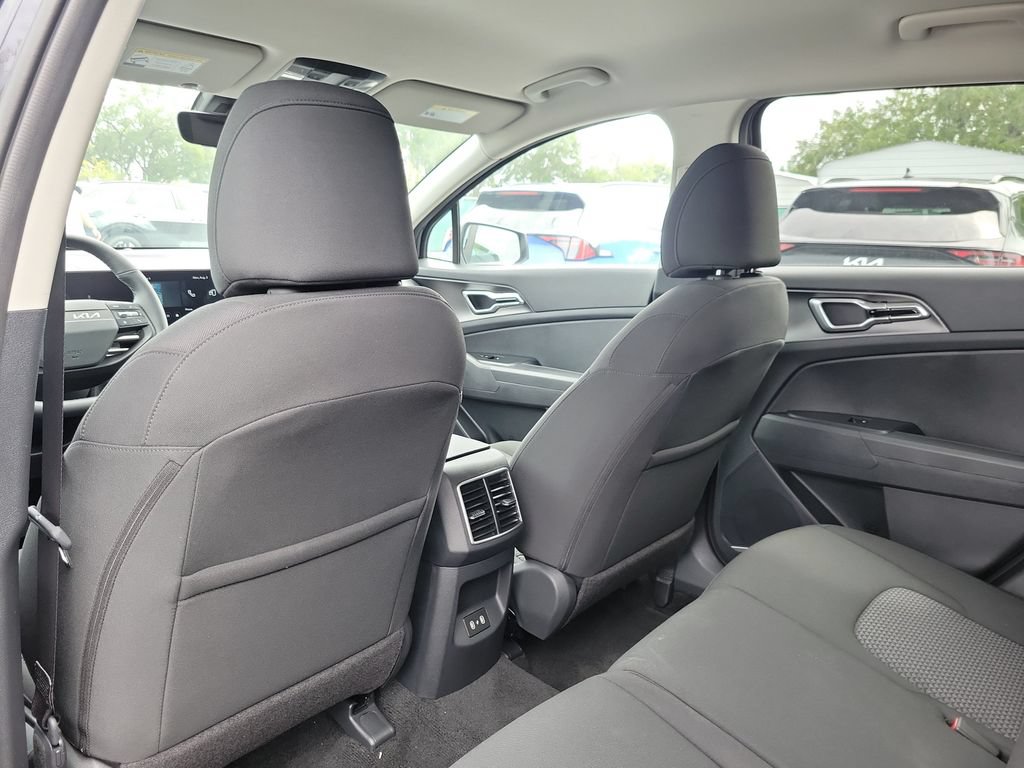 New 2026 Kia Sportage LX FWD image 22