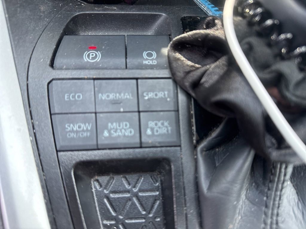 Used 2023 Toyota RAV4 XLE w/ Convenience Package AWD/4WD image 34
