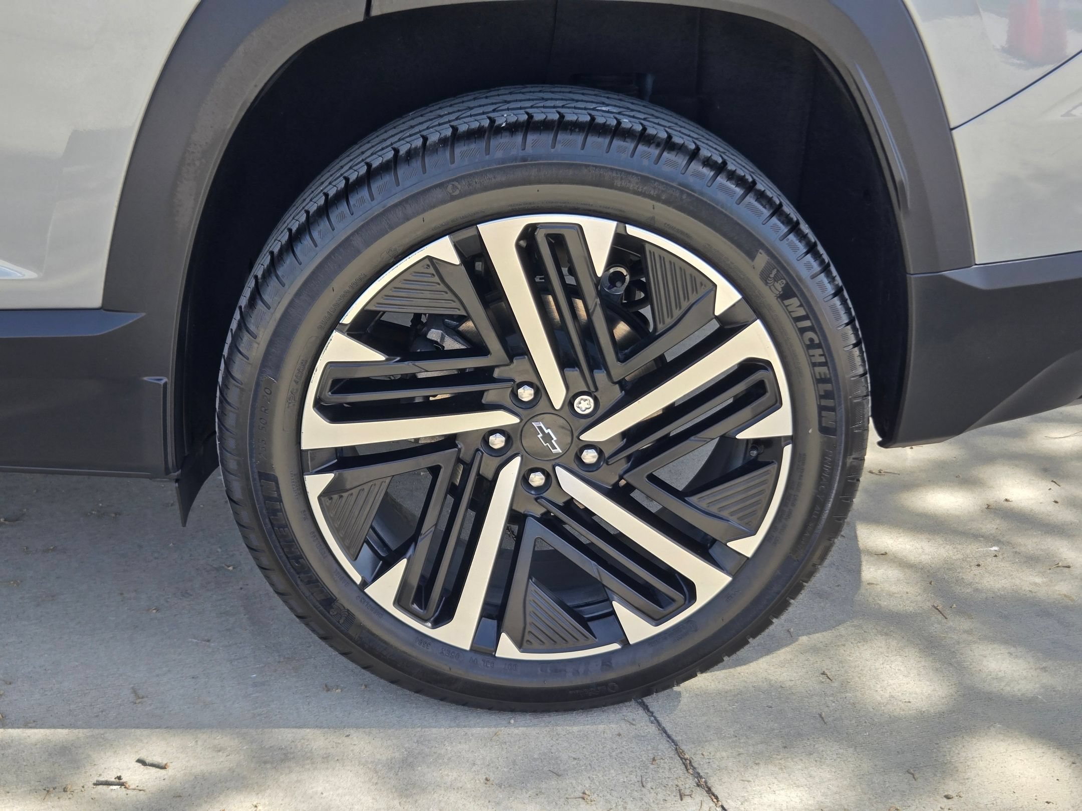 Certified 2026 Chevrolet Equinox RS FWD image 26