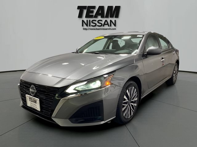 Certified 2023 Nissan Altima 2.5 SV w/ SV Premium Package AWD/4WD image 3