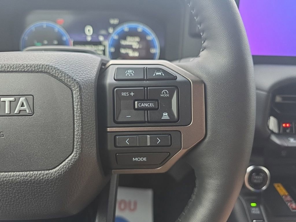 Used 2025 Toyota Land Cruiser w/ Premium Package image 24