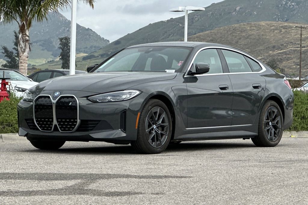 Used 2023 BMW i4 eDrive35 w/ Premium Package image 7