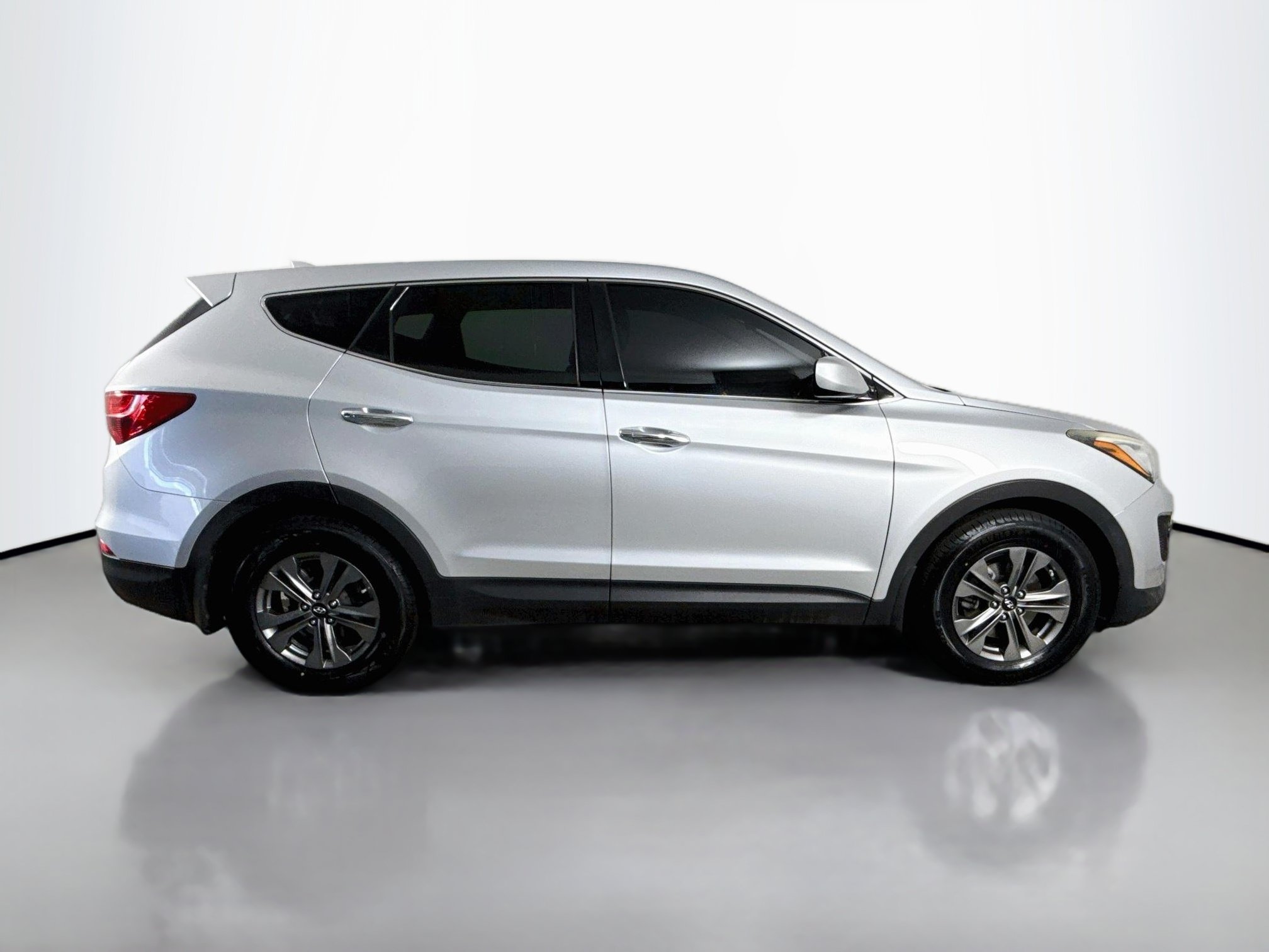 Used 2016 Hyundai Santa Fe Sport FWD image 11