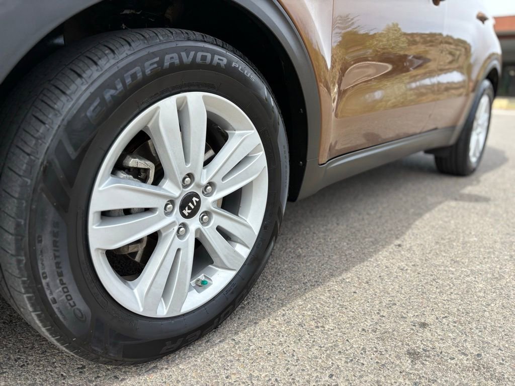 Used 2018 Kia Sportage LX image 13