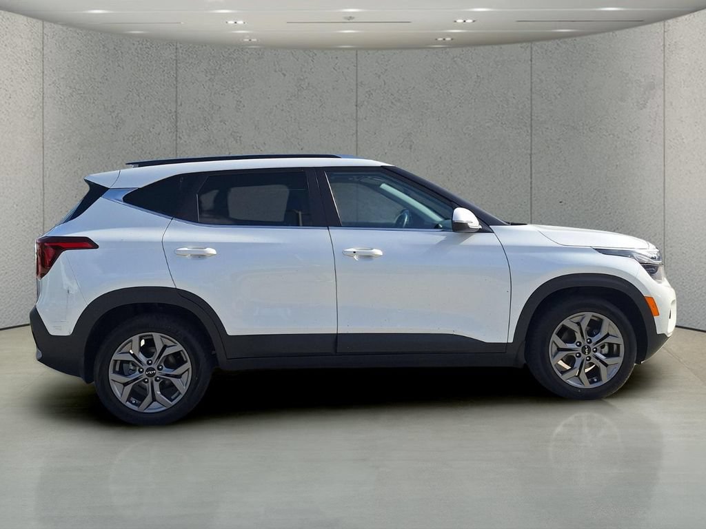 Used 2024 Kia Seltos S FWD image 4