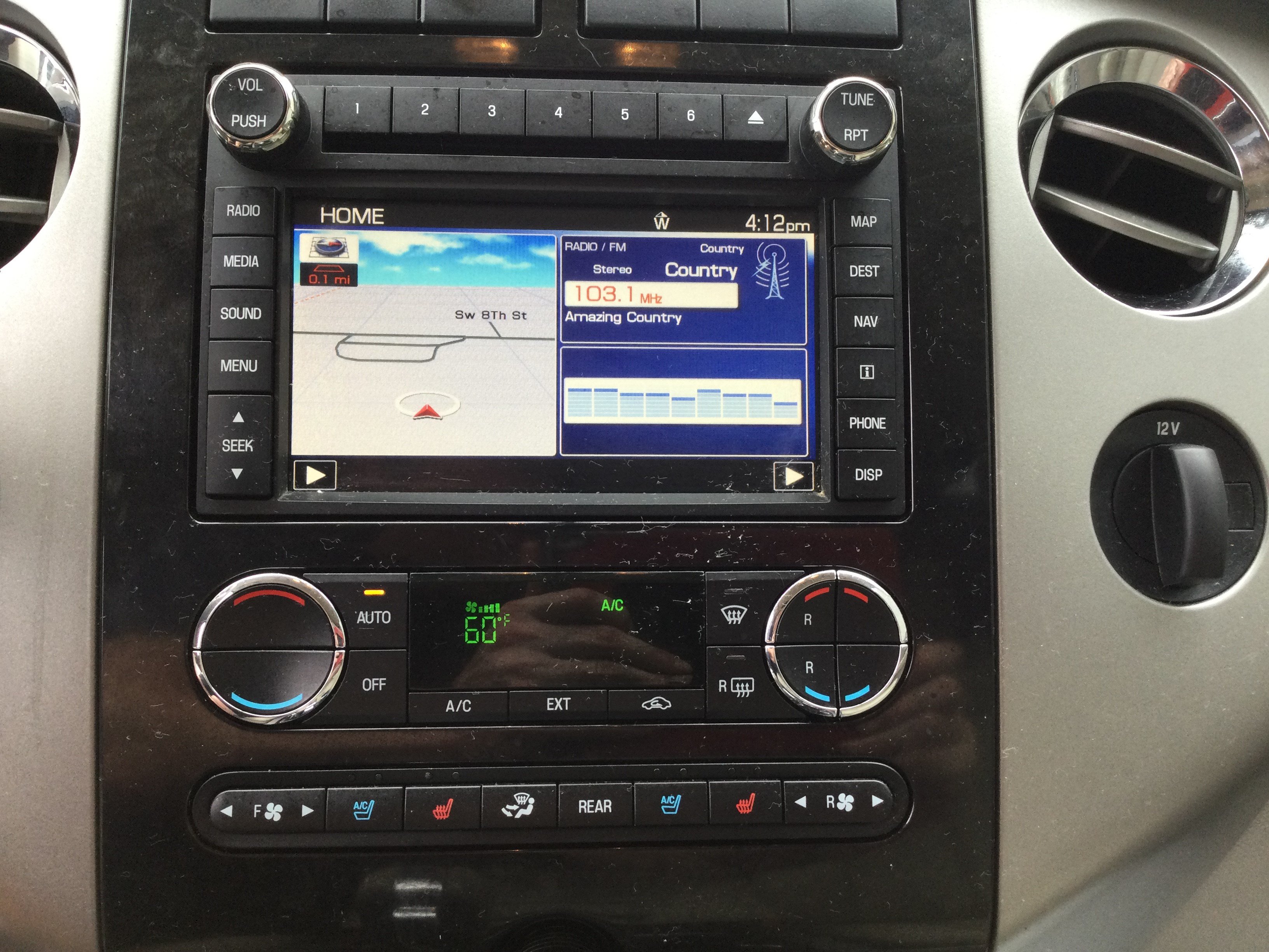 Used 2014 Ford Expedition EL Limited w/ Equipment Group 301A AWD/4WD image 13