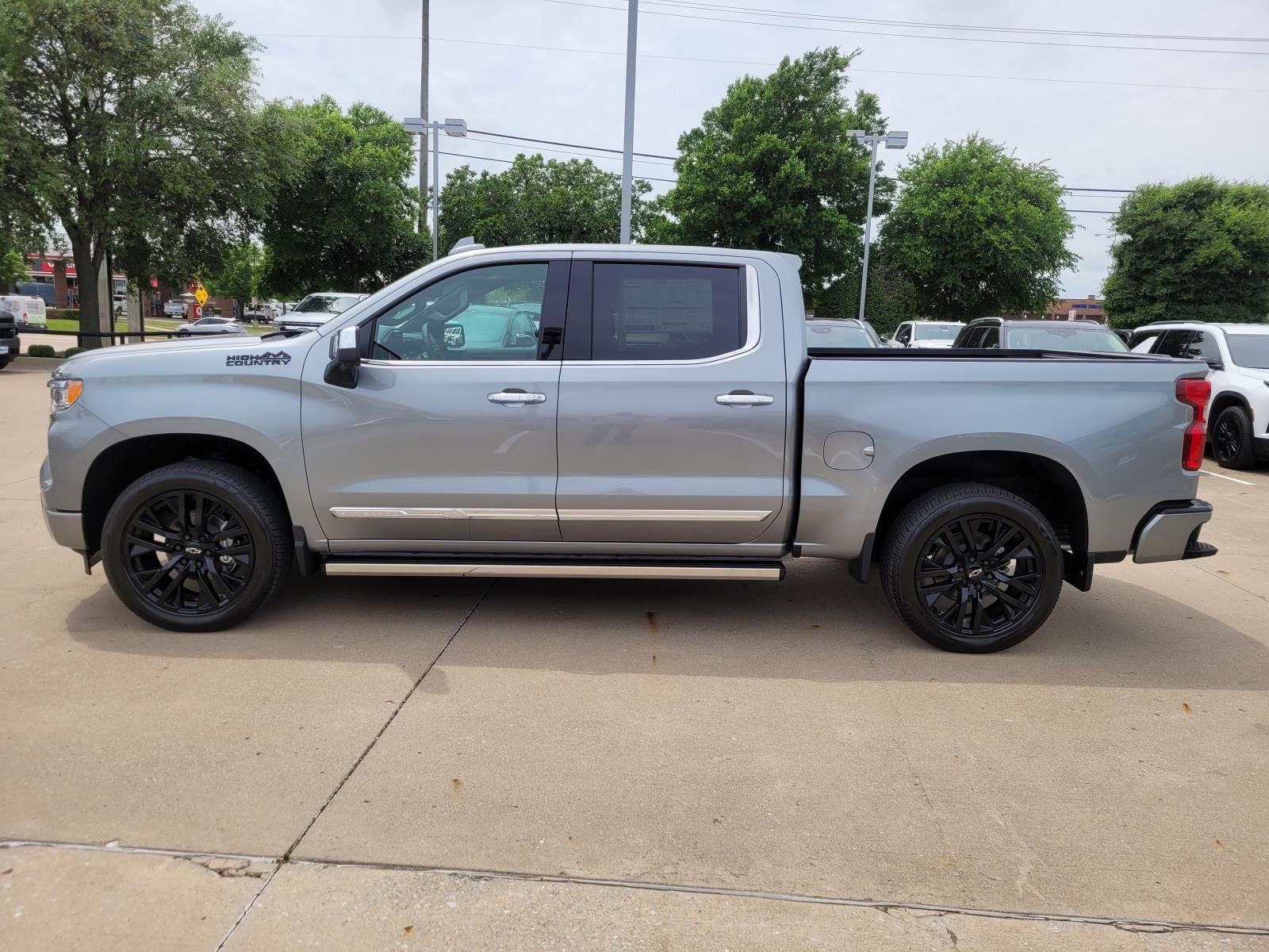 New 2026 Chevrolet Silverado 1500 High Country AWD/4WD video 2