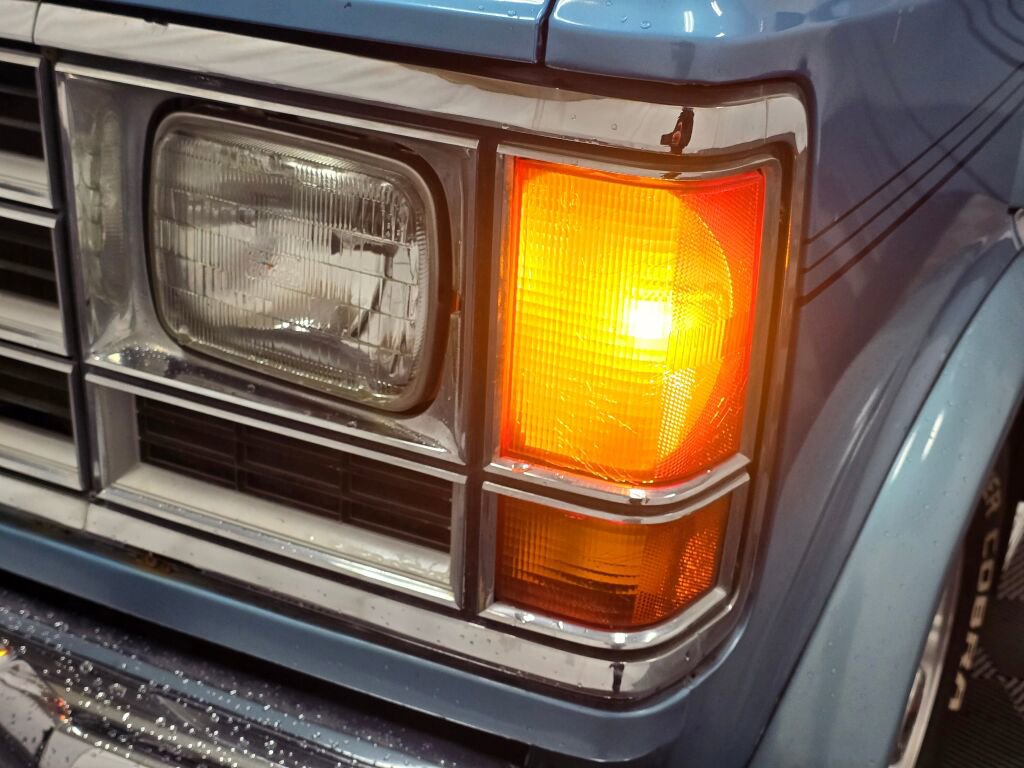 Used 1991 Dodge B2500 image 52