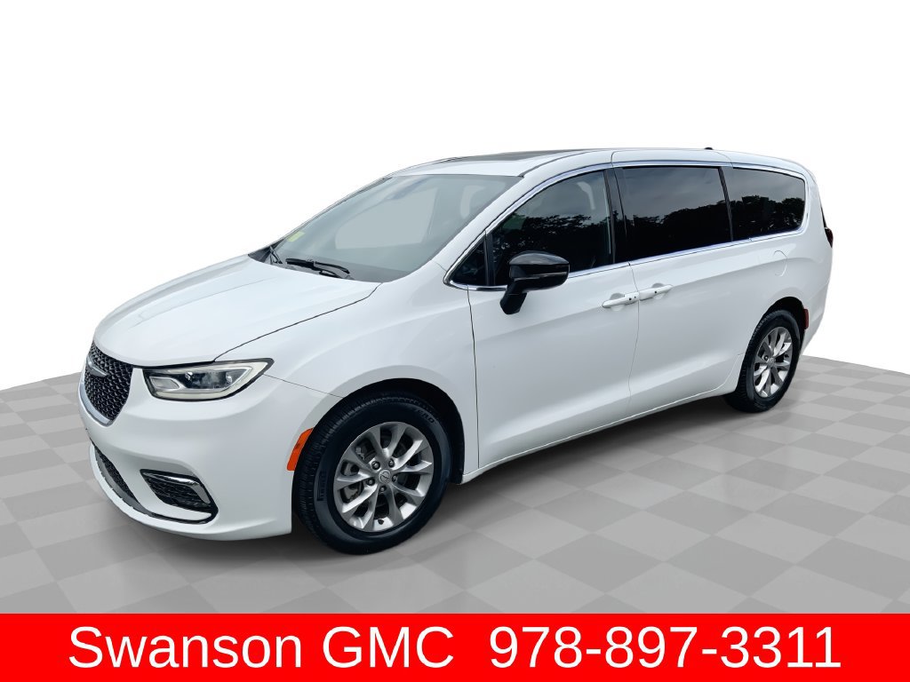 Used 2026 Chrysler Pacifica Limited
