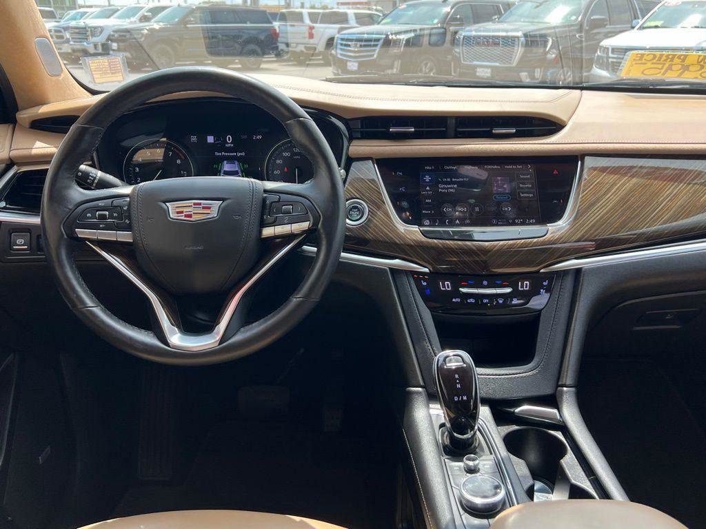 Used 2022 Cadillac XT6 Premium Luxury w/ Platinum Package image 27