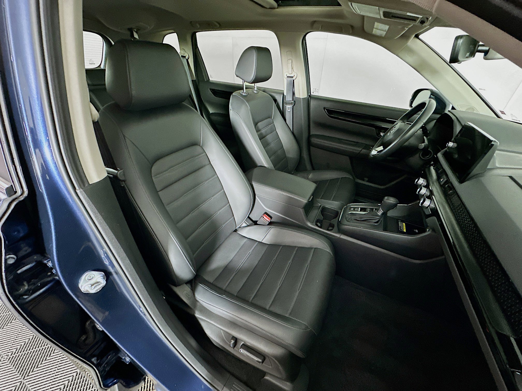 Used 2023 Honda CR-V EX-L image 31