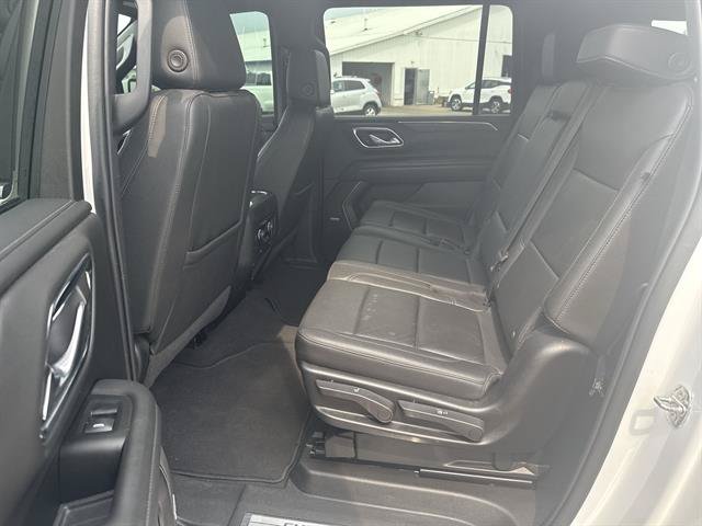 Used 2022 Chevrolet Suburban LT AWD/4WD image 41