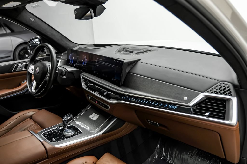 Used 2025 BMW ALPINA XB7 AWD/4WD image 20