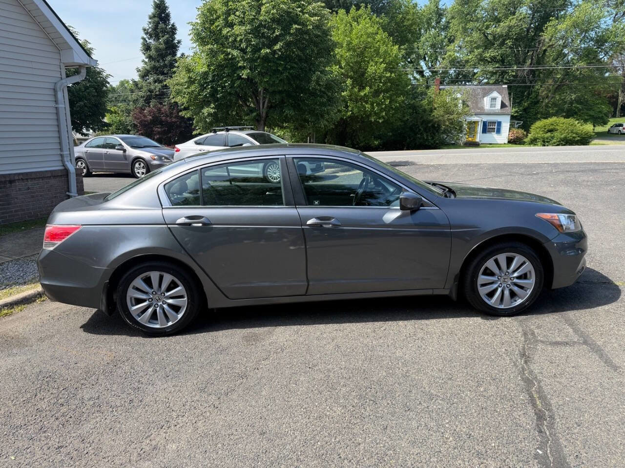 Used 2011 Honda Accord EX image 8