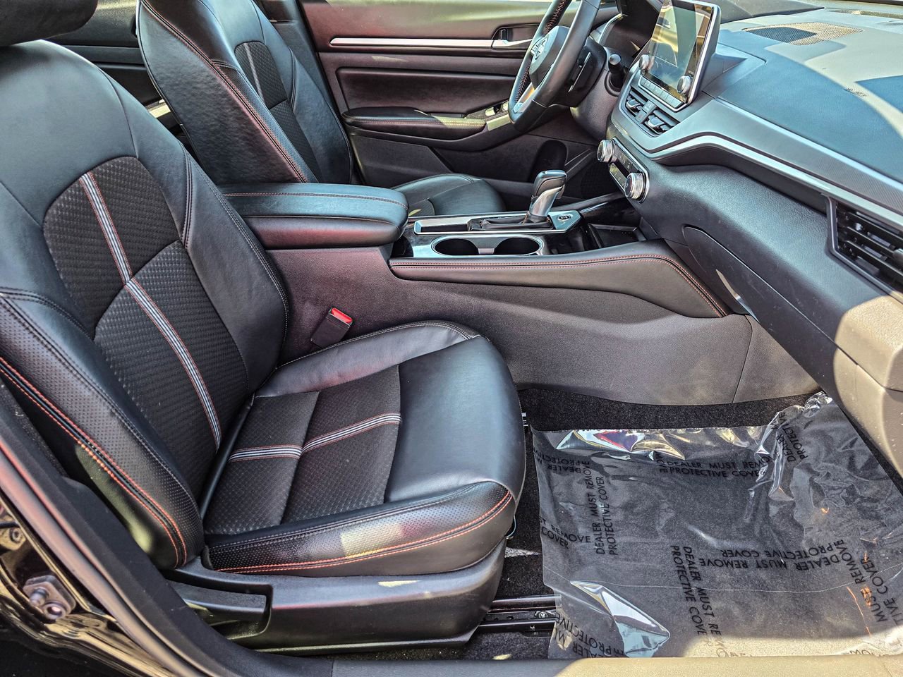 Used 2025 Nissan Altima 2.5 SR image 41