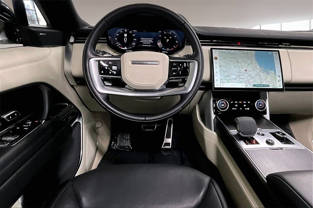 Used 2023 Land Rover Range Rover SE image 8