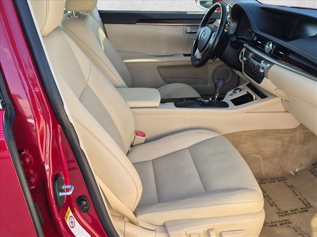 Used 2015 Lexus ES 350 w/ Premium Package FWD image 21