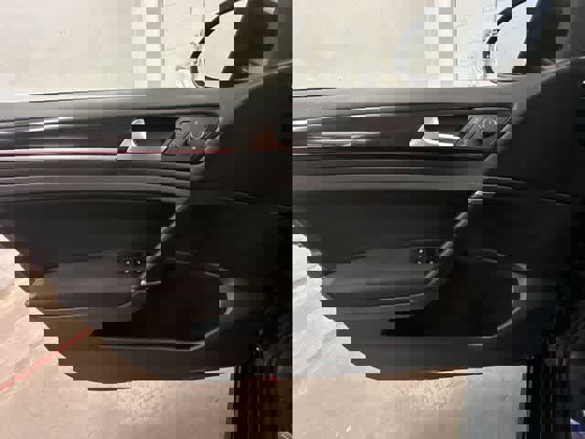 Used 2017 Volkswagen GTI S image 15