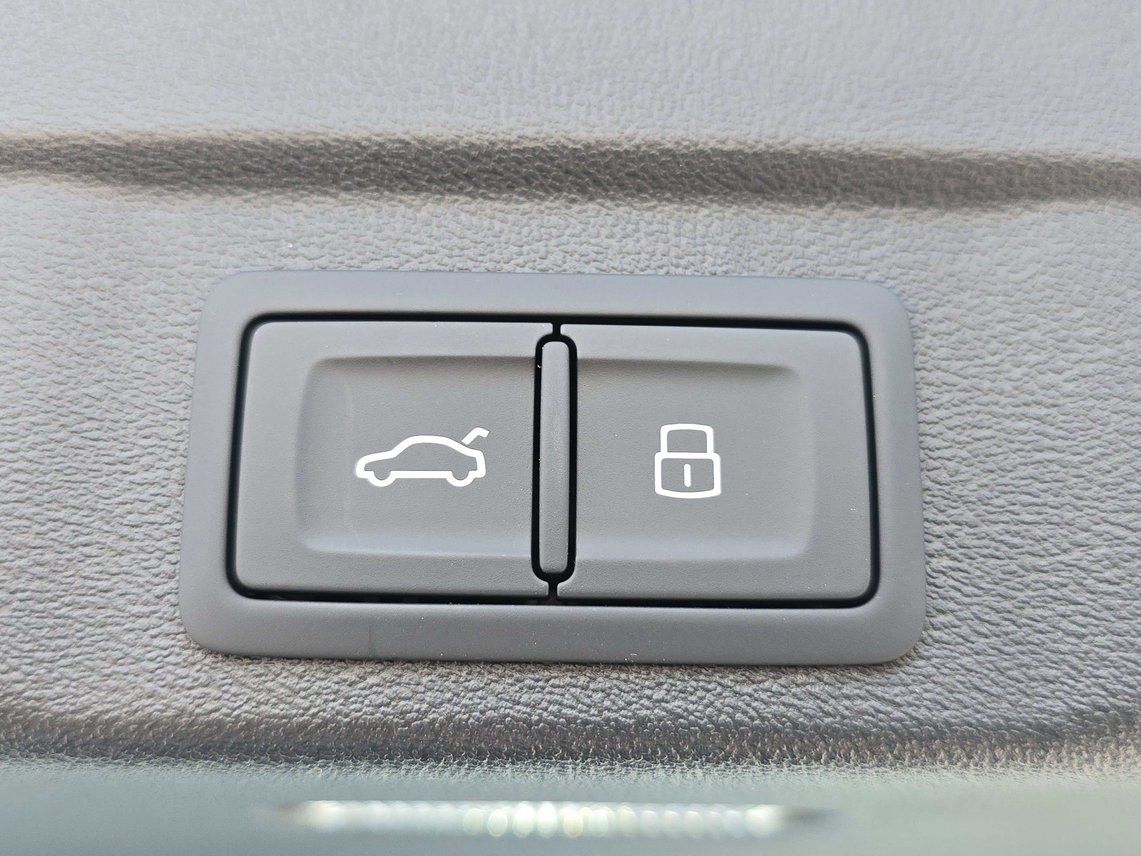 New 2025 Audi A5 2.0T Premium image 17