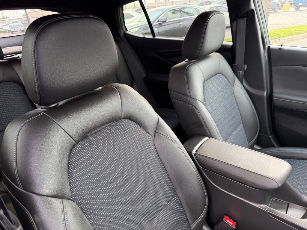 Used 2025 Buick Envista Preferred w/ Convenience I Package image 24