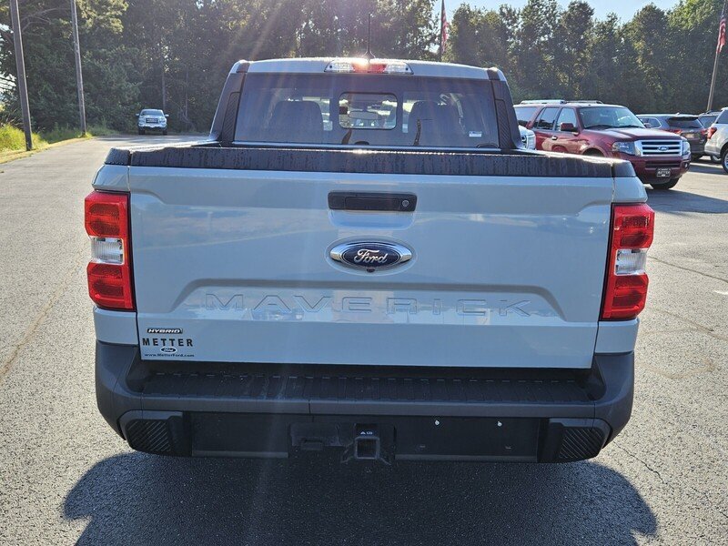 Used 2022 Ford Maverick XL FWD image 10
