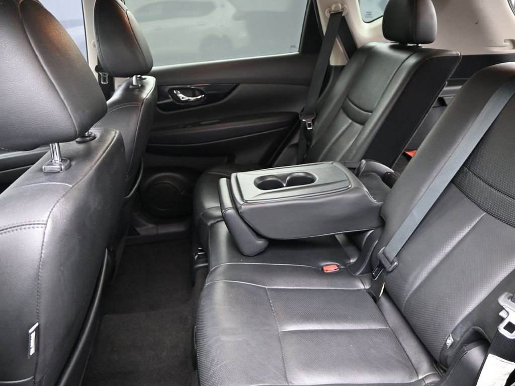 Used 2020 Nissan Rogue SL w/ Premium Package image 18