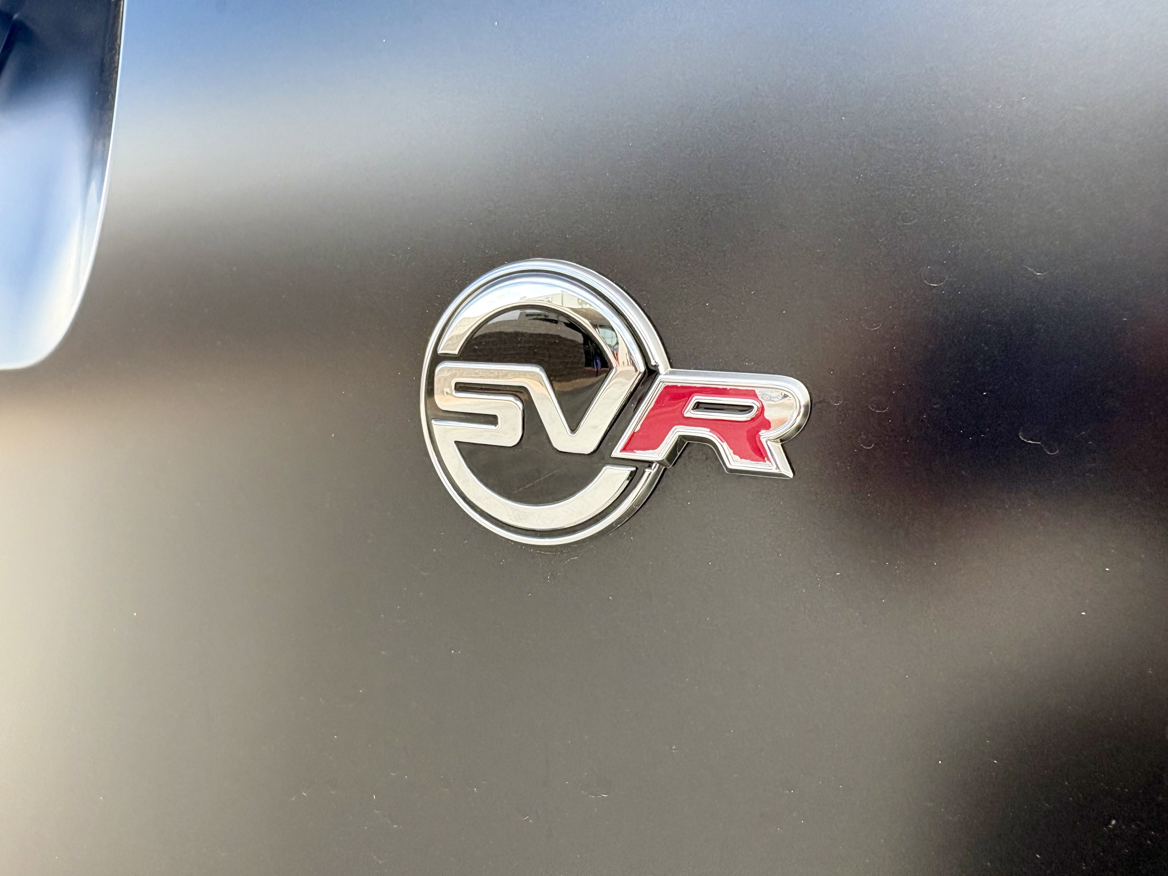 Used 2022 Jaguar F-PACE SVR image 25