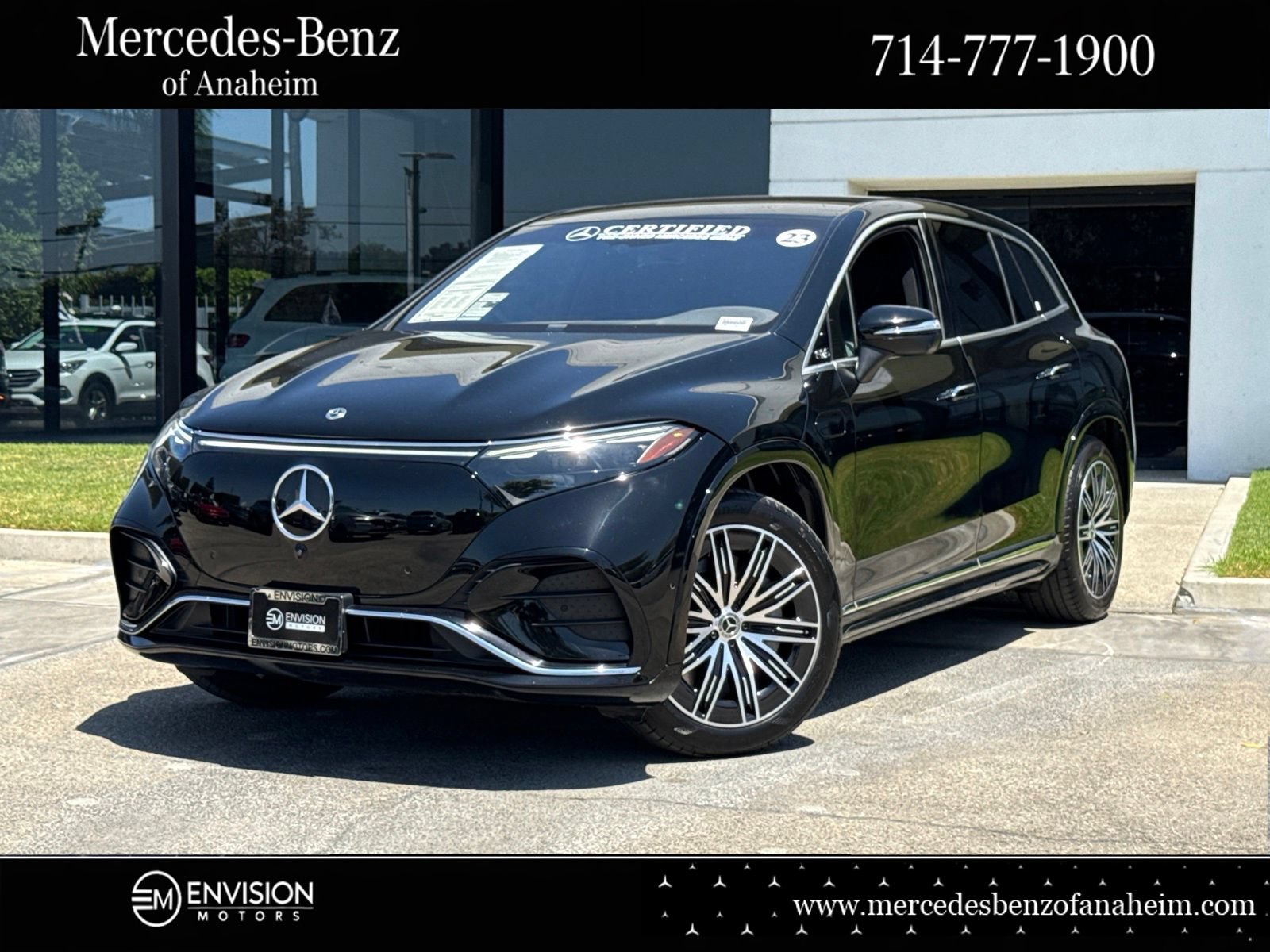 Used 2023 Mercedes-Benz EQS 580 4MATIC SUV w/ Pinnacle Trim Package image 1