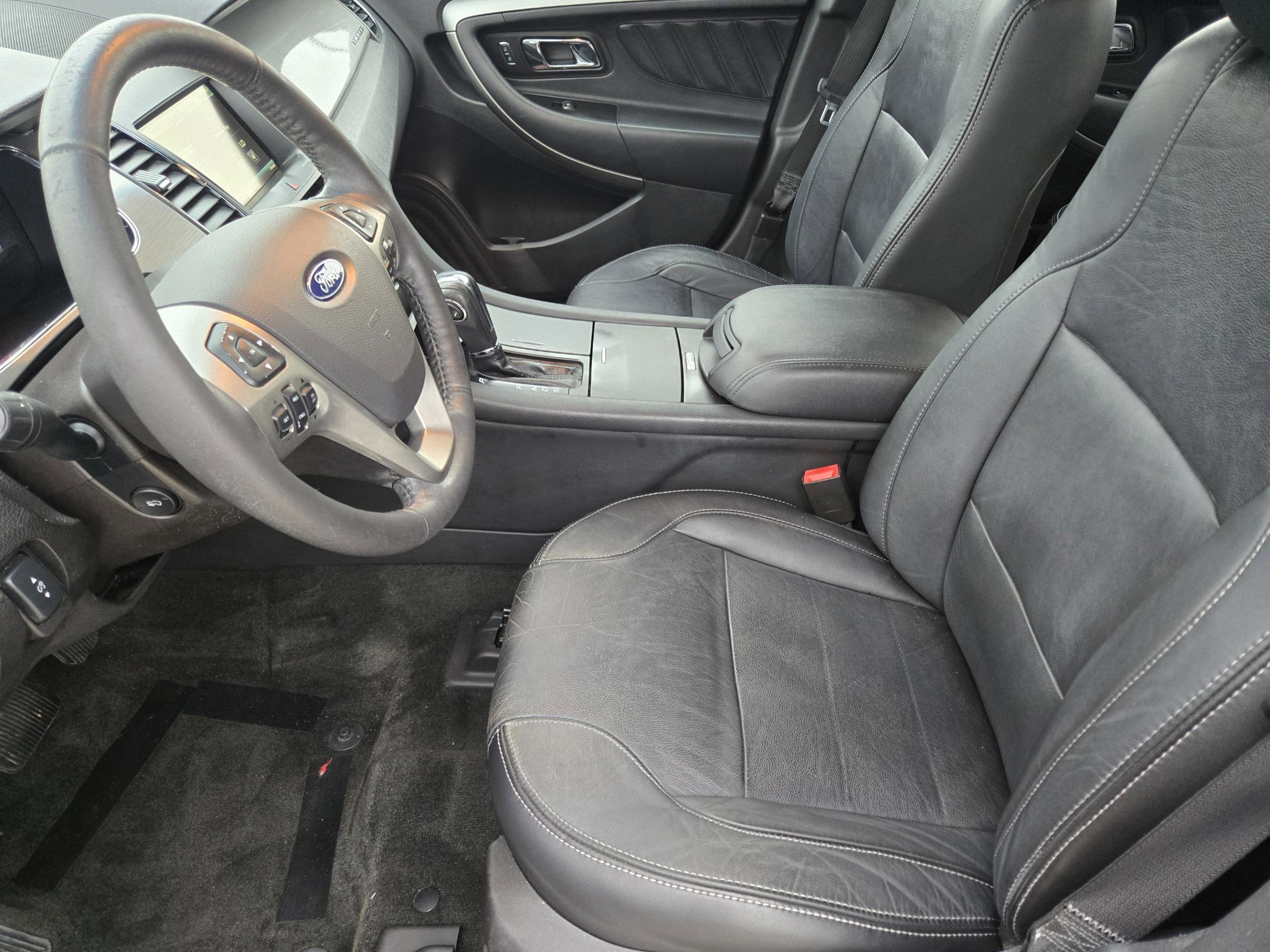 Used 2014 Ford Taurus SEL w/ Equipment Group 201A FWD image 9