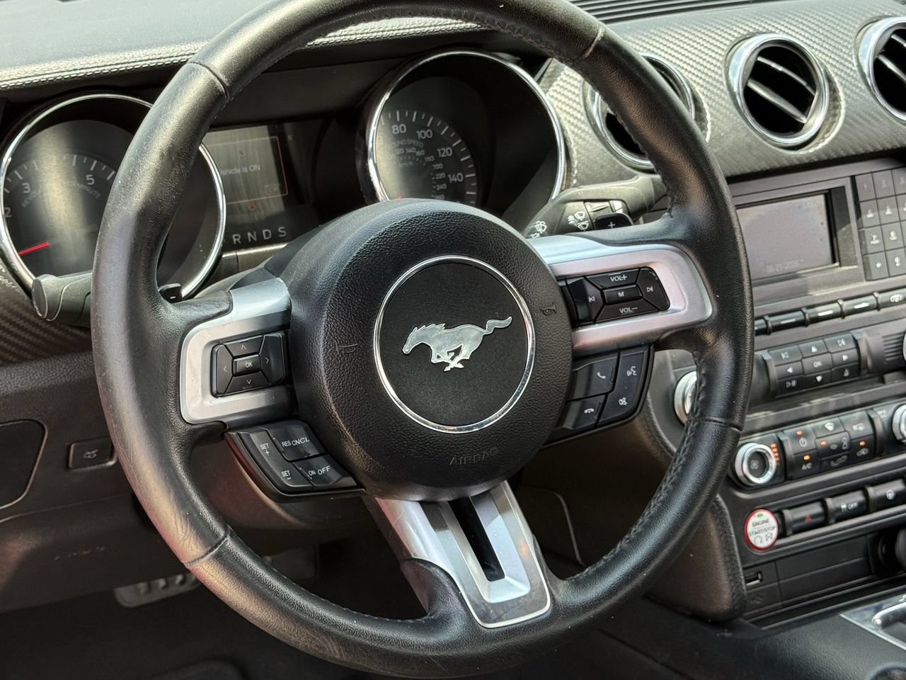 Certified 2017 Ford Mustang Coupe RWD image 12