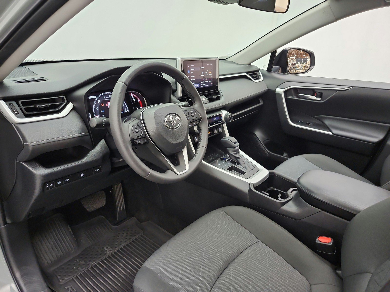 Used 2023 Toyota RAV4 XLE w/ Convenience Package FWD image 12