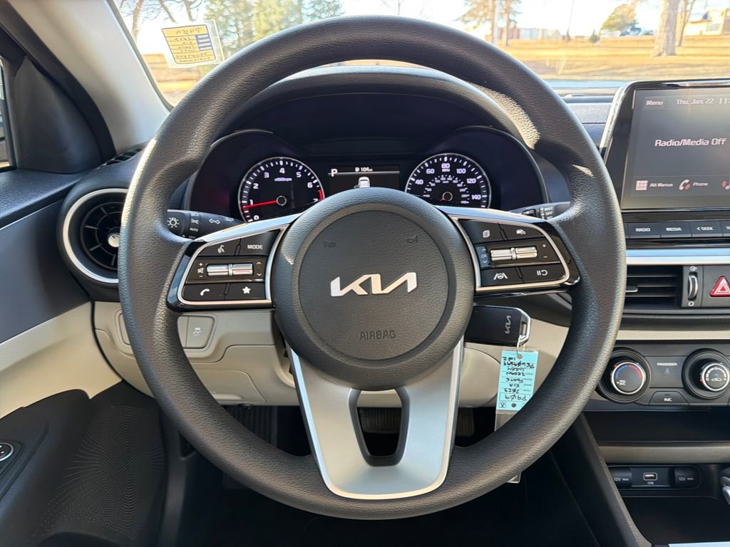 Used 2023 Kia Forte LXS image 21