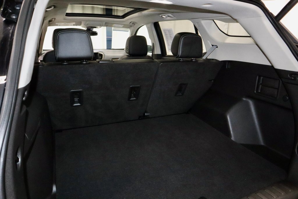 Used 2022 GMC Terrain Denali w/ Denali Premium Package image 15